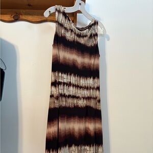 Anne Klein sz 8 dress 
Brown tones gathered at left side